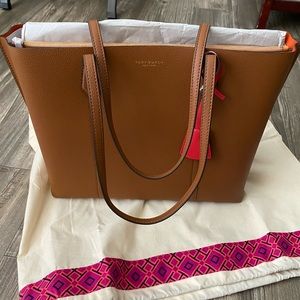 Tory Burch Perry Triple Compartment tote